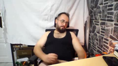 blueb7900 online show from November 13, 2025, 9:36 pm