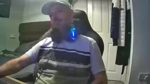 bluebirdflame1 online show from December 23, 2024, 9:51 pm