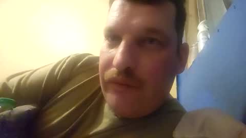 bluedemoneyes1986 online show from January 13, 2025, 4:28 am