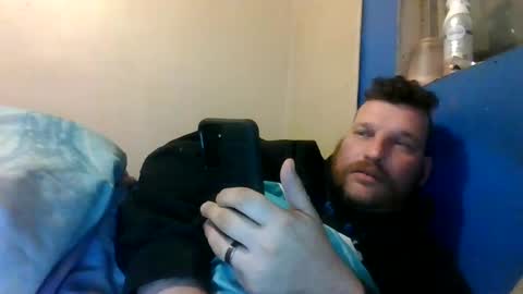 bluedemoneyes1986 online show from February 26, 2025, 2:59 am