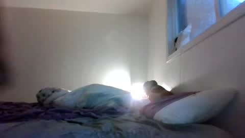 bluedemoneyes1986 online show from September 24, 2025, 11:57 am