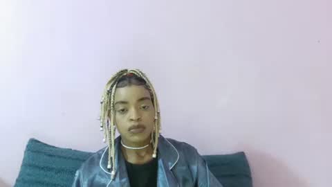 Tee online show from September 21, 2025, 12:51 pm