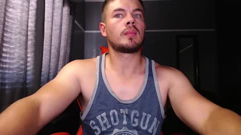 blueeyeboy0 online show from December 6, 2024, 1:33 pm