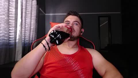 blueeyeboy0 online show from December 10, 2024, 6:54 am