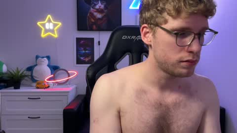 blueeyedtallguy online show from December 7, 2024, 3:04 am