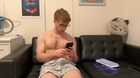 blueeyedtallguy online show from December 11, 2024, 1:47 am