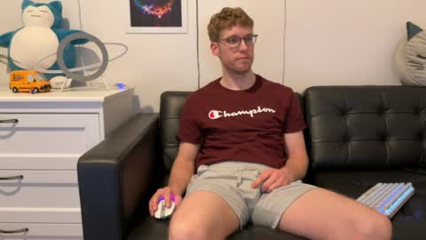 blueeyedtallguy online show from January 8, 2025, 4:44 am