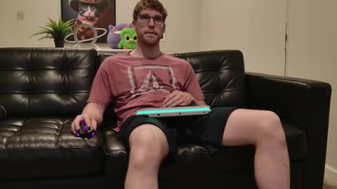 blueeyedtallguy online show from October 8, 2025, 1:58 am