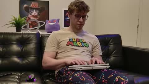 blueeyedtallguy online show from October 30, 2025, 1:51 am