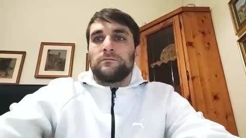 bluejoee online show from April 4, 2026, 1:19 pm