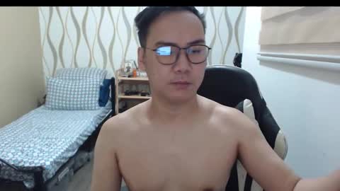 Snapshot of blueranger27 chatting on March 4, 2026, 2:39 am Andy Tan online show from March 4, 2026, 2:39 am