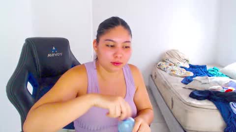 Hey guysI am BrendaWelcome my room online show from October 19, 2025, 9:37 pm