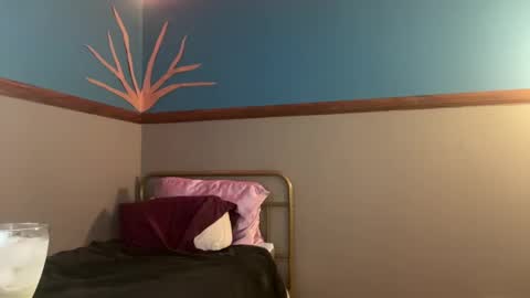 Snapshot of bluntbabe chatting on December 10, 2024, 1:11 am Sasha online show from December 10, 2024, 1:11 am