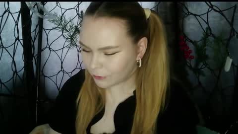 blushing_star online show from February 7, 2026, 8:18 am