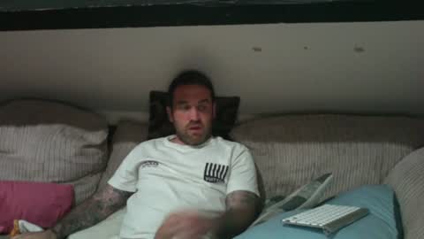 bmar1t1990 online show from June 11, 2026, 10:41 pm