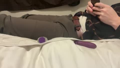 bmclovin_7 online show from February 27, 2025, 4:31 am