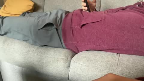 bmclovin_7 online show from October 7, 2025, 5:32 pm