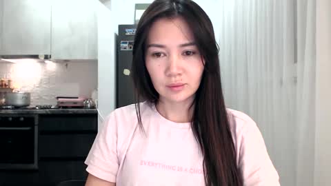 Liya online show from March 7, 2026, 6:05 pm