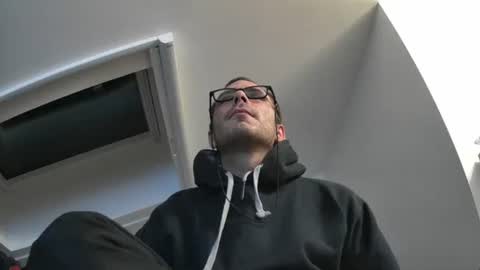 bo22222222 online show from October 12, 2025, 11:37 pm