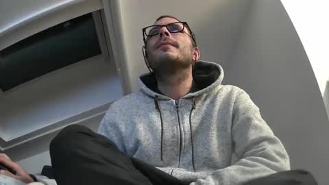 bo22222222 online show from April 14, 2026, 8:48 pm