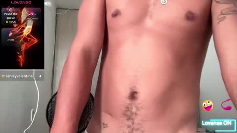 Bob  INDEPENDENT MODEL online show from November 6, 2025, 5:36 pm