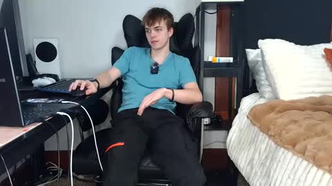 bobby72738 online show from September 11, 2025, 3:28 am