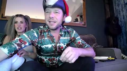 Bobby and Sadie online show from December 17, 2025, 5:02 am