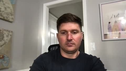 bobbylightfoot3 online show from December 12, 2024, 9:58 pm