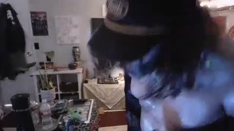 bobbyq2969 online show from October 7, 2025, 9:45 pm