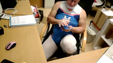 bodymen1 online show from March 4, 2026, 11:33 pm