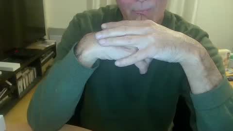 Snapshot of bogus25 chatting on December 18, 2025, 11:00 pm bogus25 online show from December 18, 2025, 11:00 pm