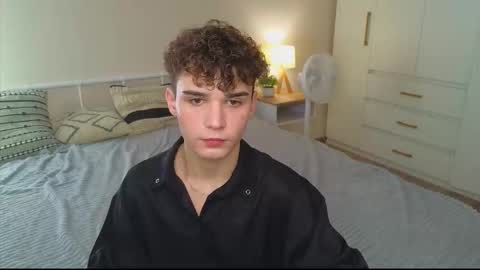 ALEXPVT IS OPEN online show from October 2, 2025, 8:54 am