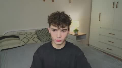 ALEXPVT IS OPEN online show from October 14, 2025, 8:26 am