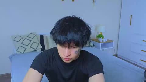 ALEXPVT IS OPEN online show from November 21, 2025, 5:28 am