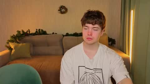 ALEXPVT IS OPEN online show from December 22, 2025, 8:44 am