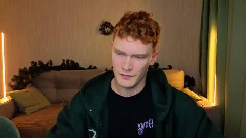 ALEXPVT IS OPEN online show from December 22, 2025, 8:50 pm