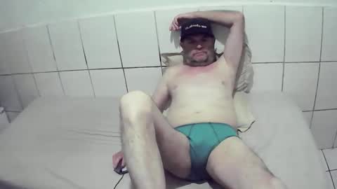 Cesar Augusto Pierdona online show from September 15, 2025, 6:52 pm