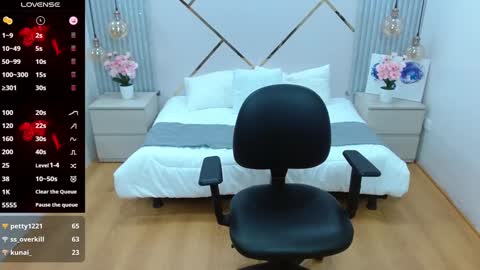 Paris online show from January 9, 2025, 2:33 am