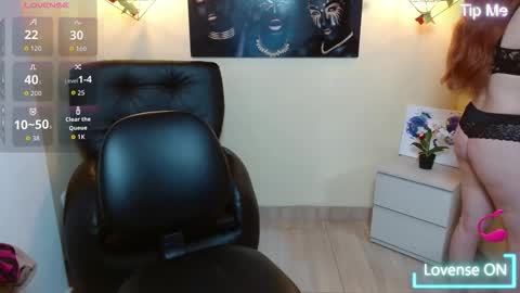 Paris online show from November 30, 2025, 3:54 am