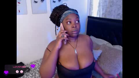 bonnie online show from November 3, 2025, 3:02 pm