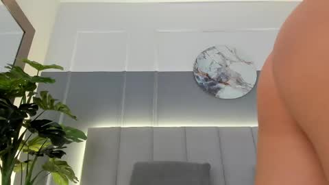 Bonnie online show from February 19, 2025, 11:36 pm