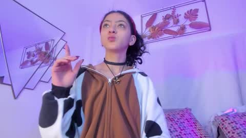   online show from October 26, 2025, 12:05 am