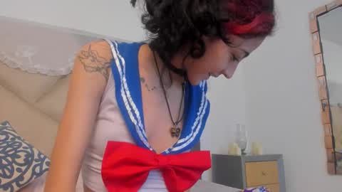   online show from October 28, 2025, 12:25 am