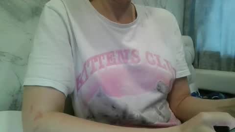 BonnieExcite online show from September 16, 2025, 8:04 am