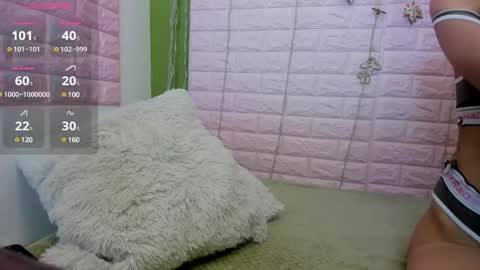 Bonnie  online show from December 18, 2024, 12:51 pm