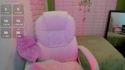 Bonnie  online show from January 8, 2025, 1:09 pm