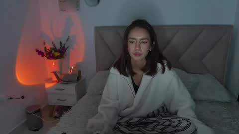 Bonnie  online show from May 28, 2026, 5:27 am