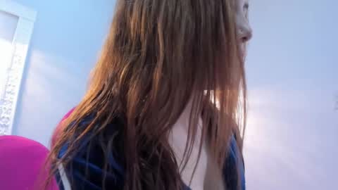 Snapshot of bonniie_22 chatting on October 21, 2025, 2:07 pm Bonnie online show from October 21, 2025, 2:07 pm