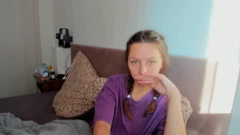 Bonny Kimberly online show from September 30, 2025, 11:59 am