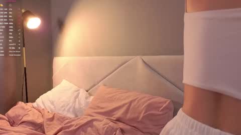 Eva online show from November 5, 2025, 3:56 pm